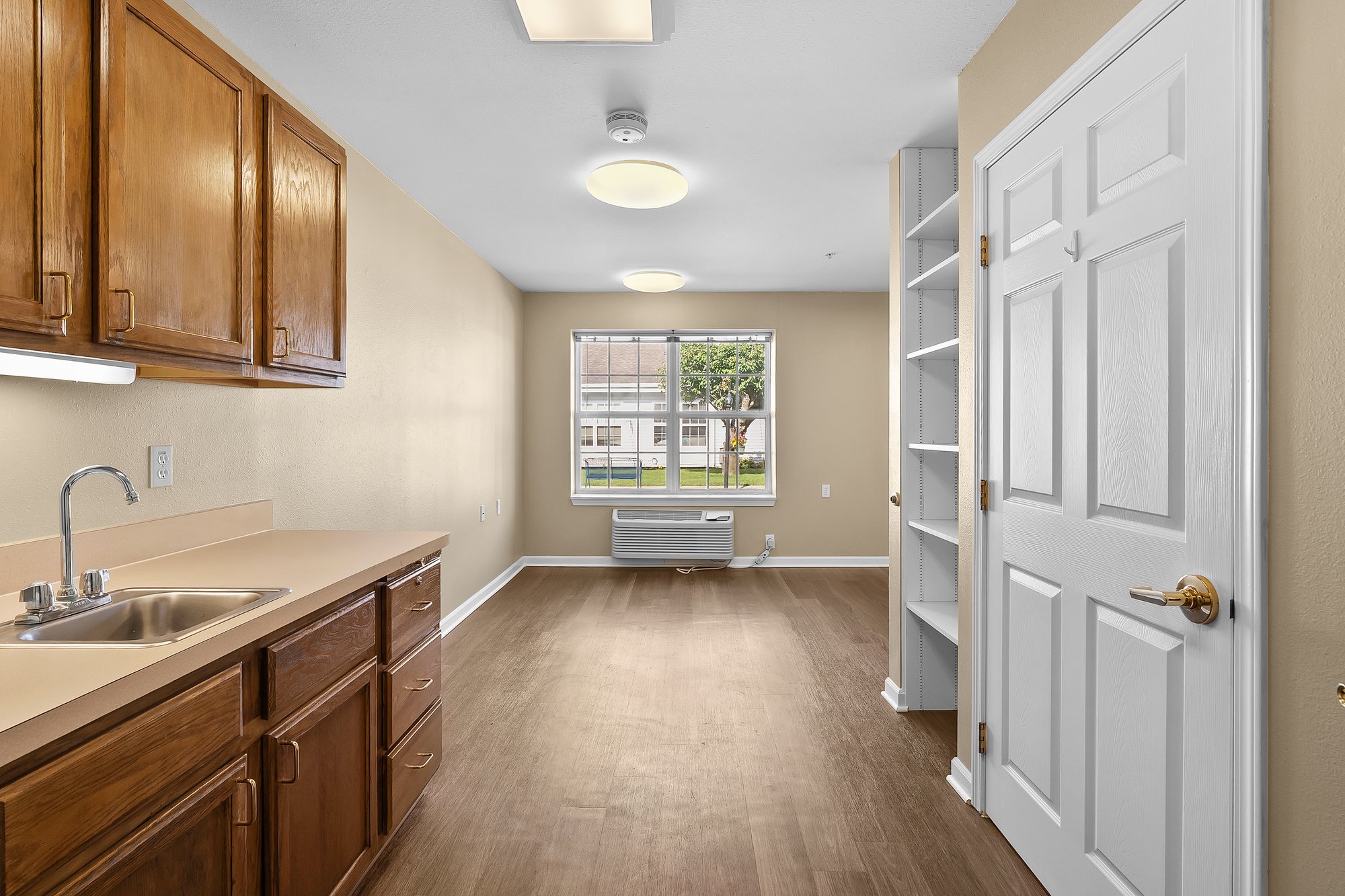 LHKMZ_AL_apartment_013