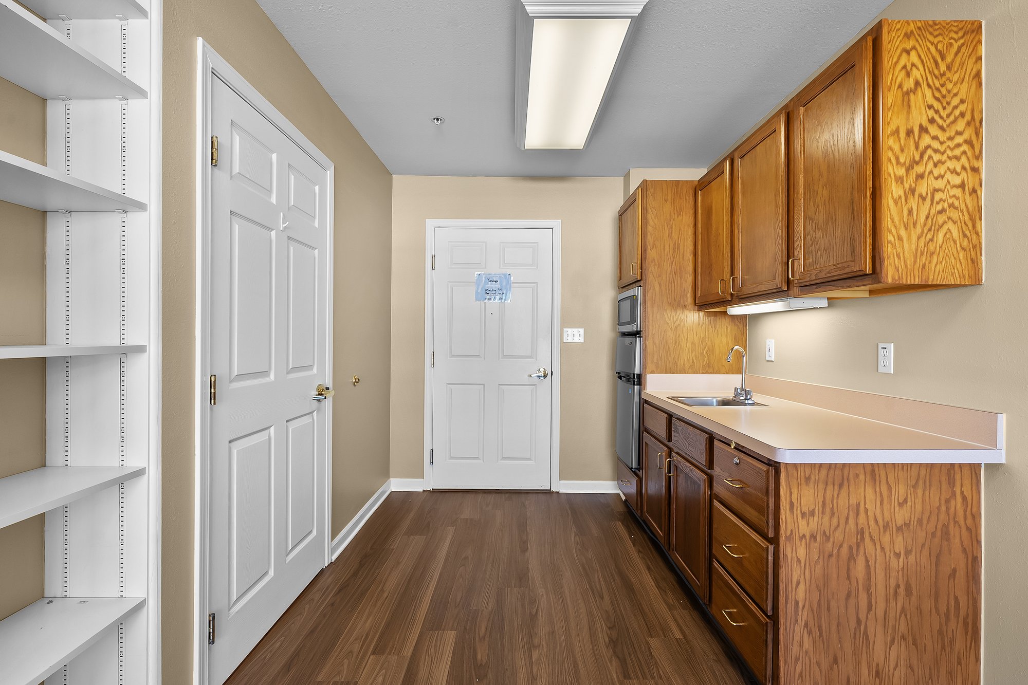 LHKMZ_AL_apartment_015