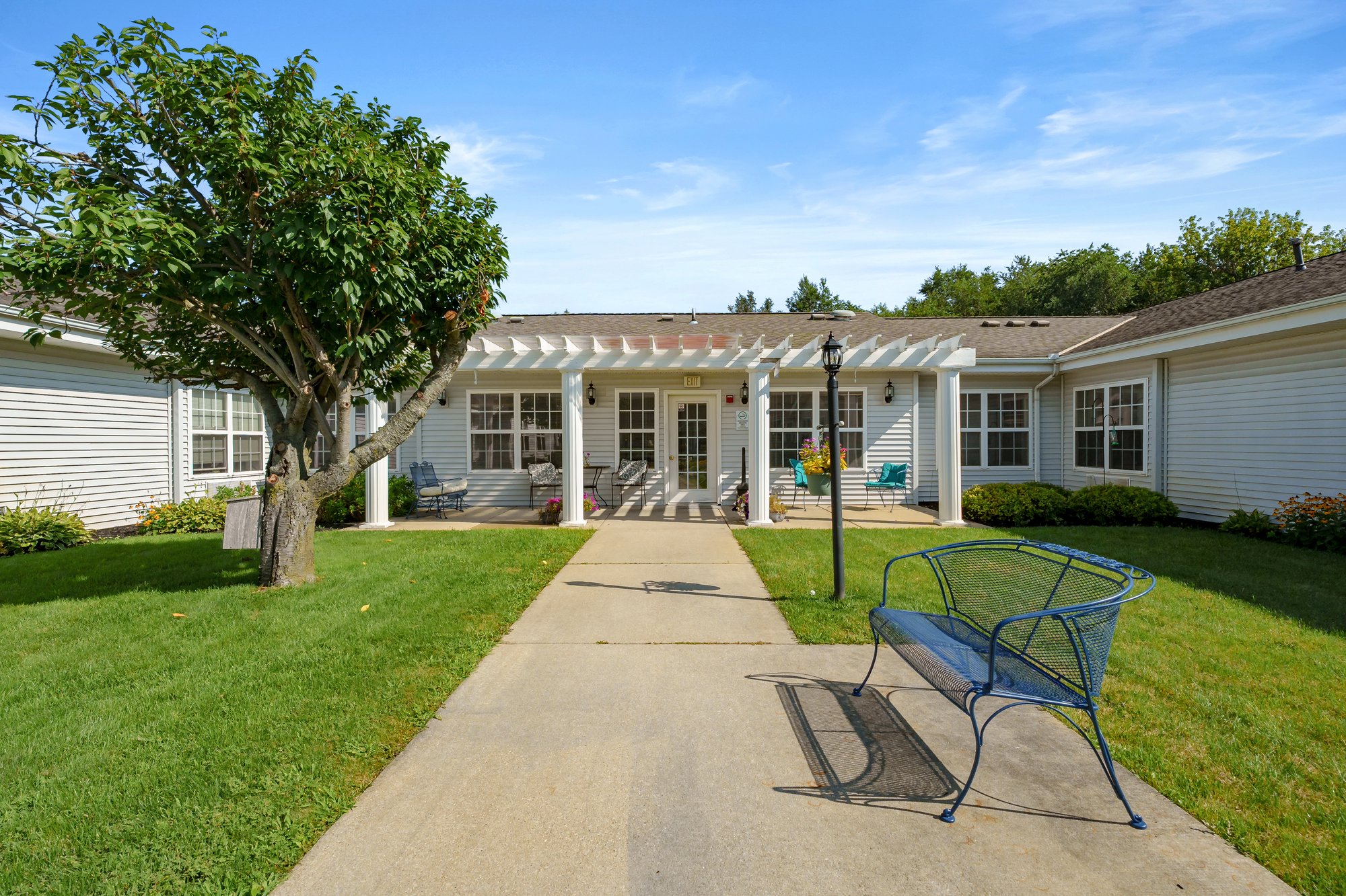 LHKMZ_AL_courtyard_023